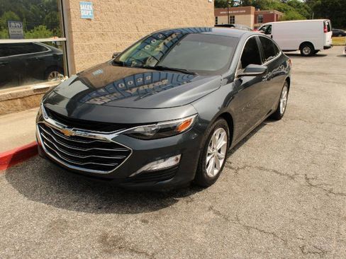 Used 2020 Chevrolet Malibu LT image 3