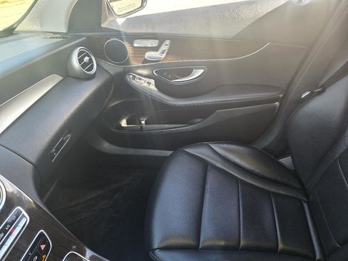 Used 2017 Mercedes-Benz C 300 C 300 4MATIC Sedan image 18