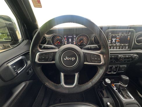 Used 2023 Jeep Gladiator Overland AWD/4WD image 13