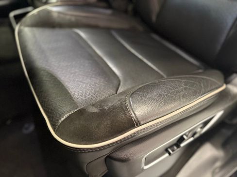 Used 2019 RAM 1500 Laramie image 24