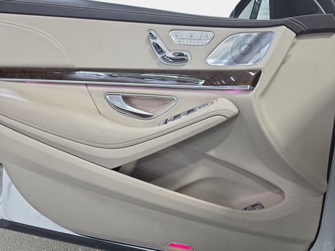 Used 2015 Mercedes-Benz S 550 4MATIC Sedan image 26