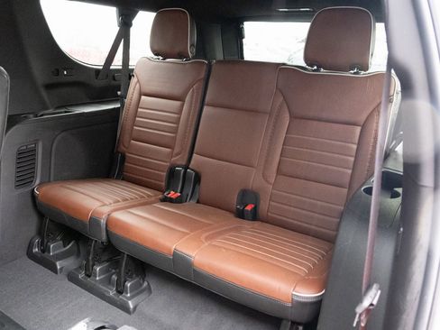 Used 2023 GMC Yukon XL Denali Ultimate image 21