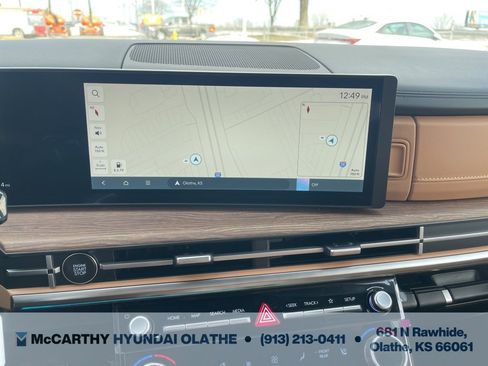 Used 2025 Hyundai Santa Fe Limited image 7