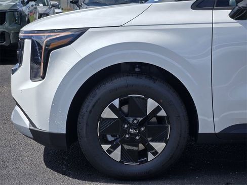 New 2026 Kia Carnival LXS image 5