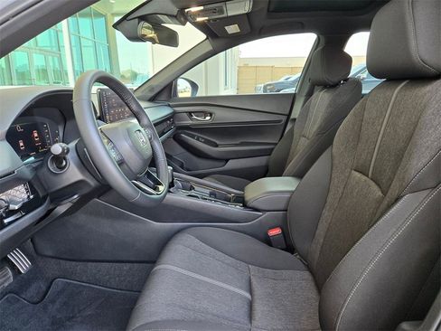 Used 2024 Honda Accord Sport image 9