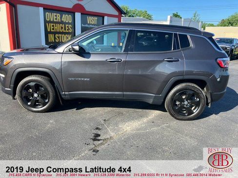Used 2019 Jeep Compass Latitude w/ Popular Equipment Group AWD/4WD image 4