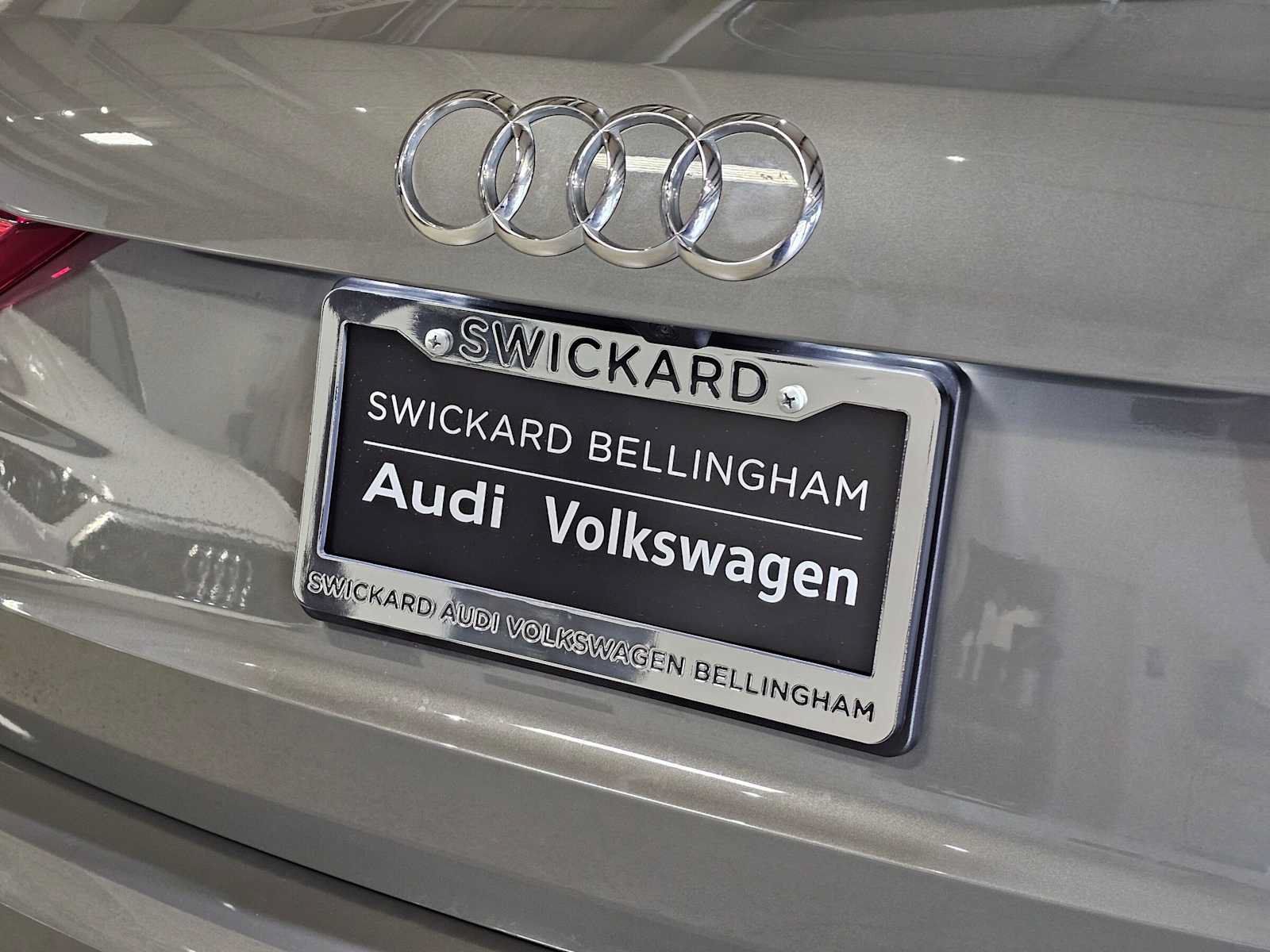 Used 2024 Audi Q3 2.0T Premium w/ Convenience Package AWD/4WD image 14