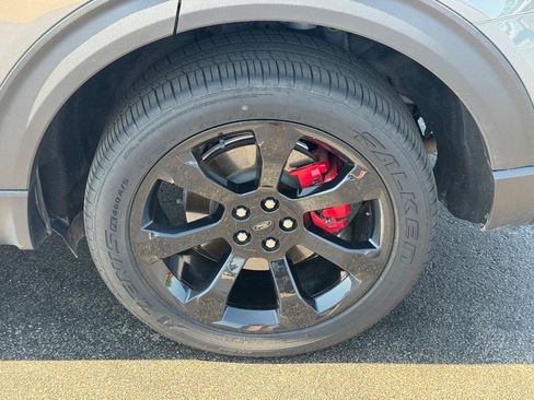 Used 2023 Ford Explorer ST w/ Equipment Group 401A AWD/4WD image 8