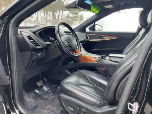 Used 2016 Lincoln MKX Reserve w/ Climate Package image 9