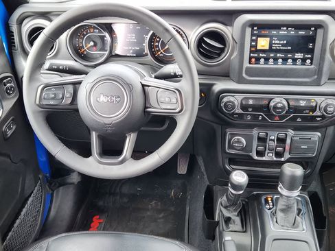 Used 2023 Jeep Gladiator Sport AWD/4WD image 24