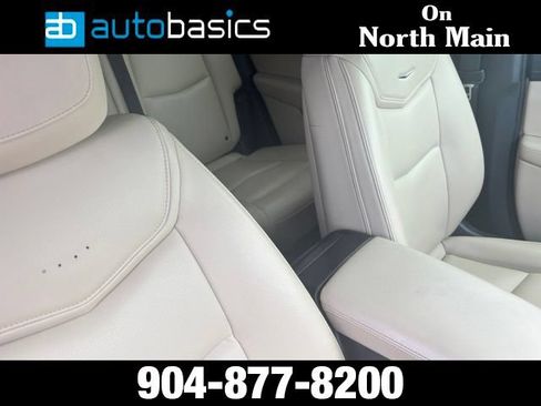 Used 2017 Cadillac XT5 FWD image 35