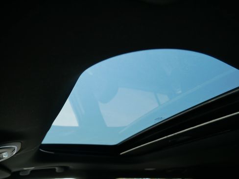 New 2025 Jeep Grand Cherokee L Altitude image 11