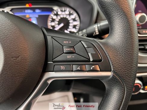 Used 2025 Nissan Altima 2.5 SV FWD image 50