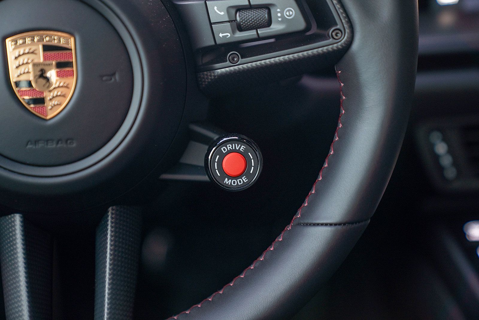 Certified 2026 Porsche 911 Carrera GTS RWD image 9