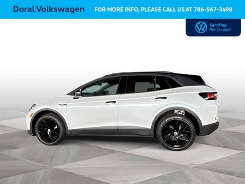 Certified 2025 Volkswagen ID.4 Pro S Plus w/ ID.4 Black Package AWD/4WD image 5