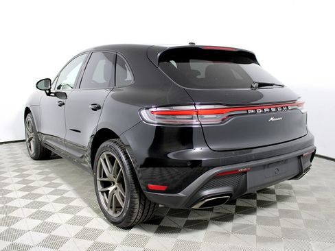 Used 2022 Porsche Macan AWD/4WD image 39