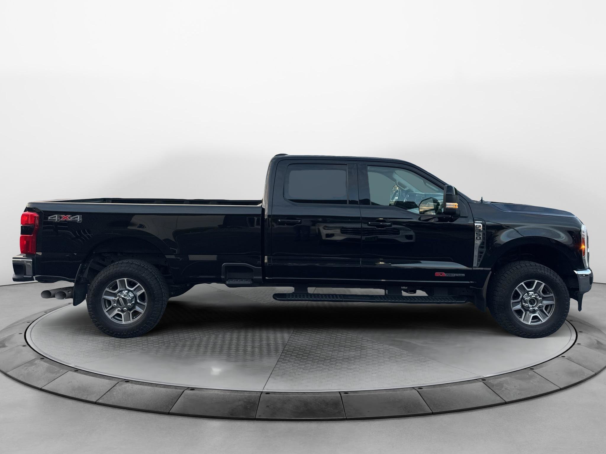 Used 2024 Ford F350 Lariat w/ Camper Package AWD/4WD image 6