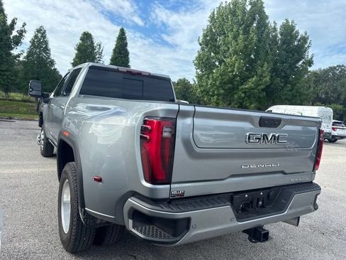 Used 2026 GMC Sierra 3500 Denali Ultimate AWD/4WD image 7