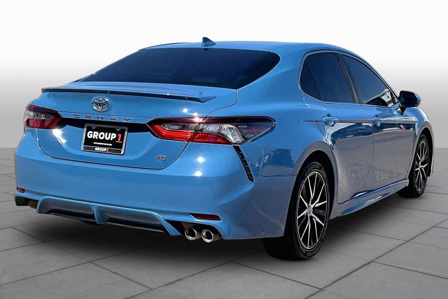 Used 2023 Toyota Camry SE FWD image 13