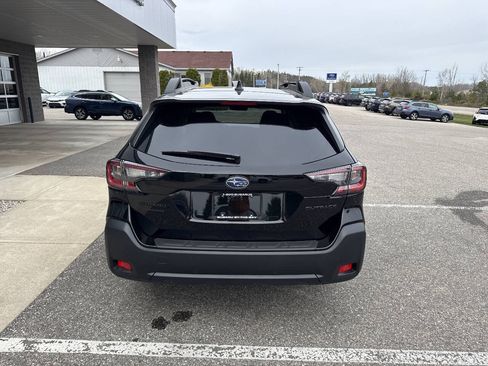 Certified 2025 Subaru Outback Onyx Edition AWD/4WD image 4