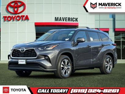 New 2025 Toyota Highlander XLE