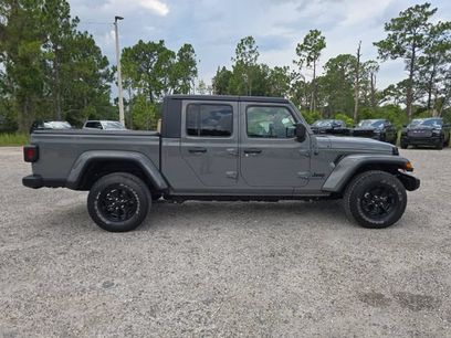 Used 2022 Jeep Gladiator Sport