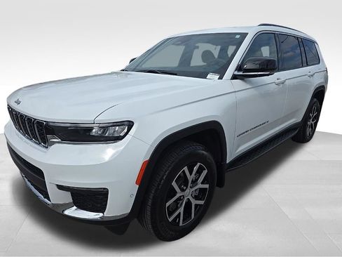 Used 2024 Jeep Grand Cherokee L Limited w/ Luxury Tech Group II AWD/4WD image 7