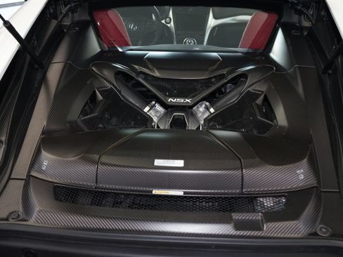 Used 2017 Acura NSX AWD/4WD image 22