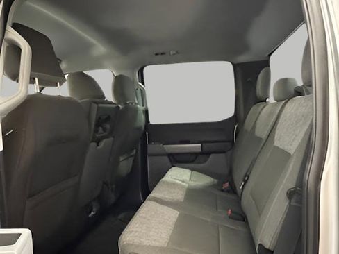 Used 2022 Ford F150 XLT w/ Trailer Tow Package image 8