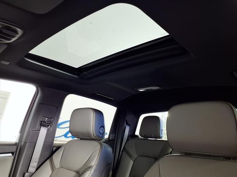 New 2026 Chevrolet Colorado ZR2 w/ Technology Package image 6