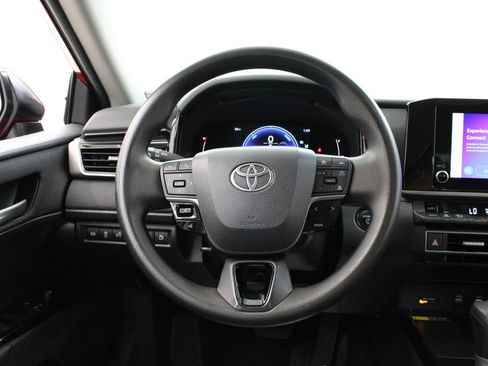 Used 2025 Toyota Camry LE FWD image 21