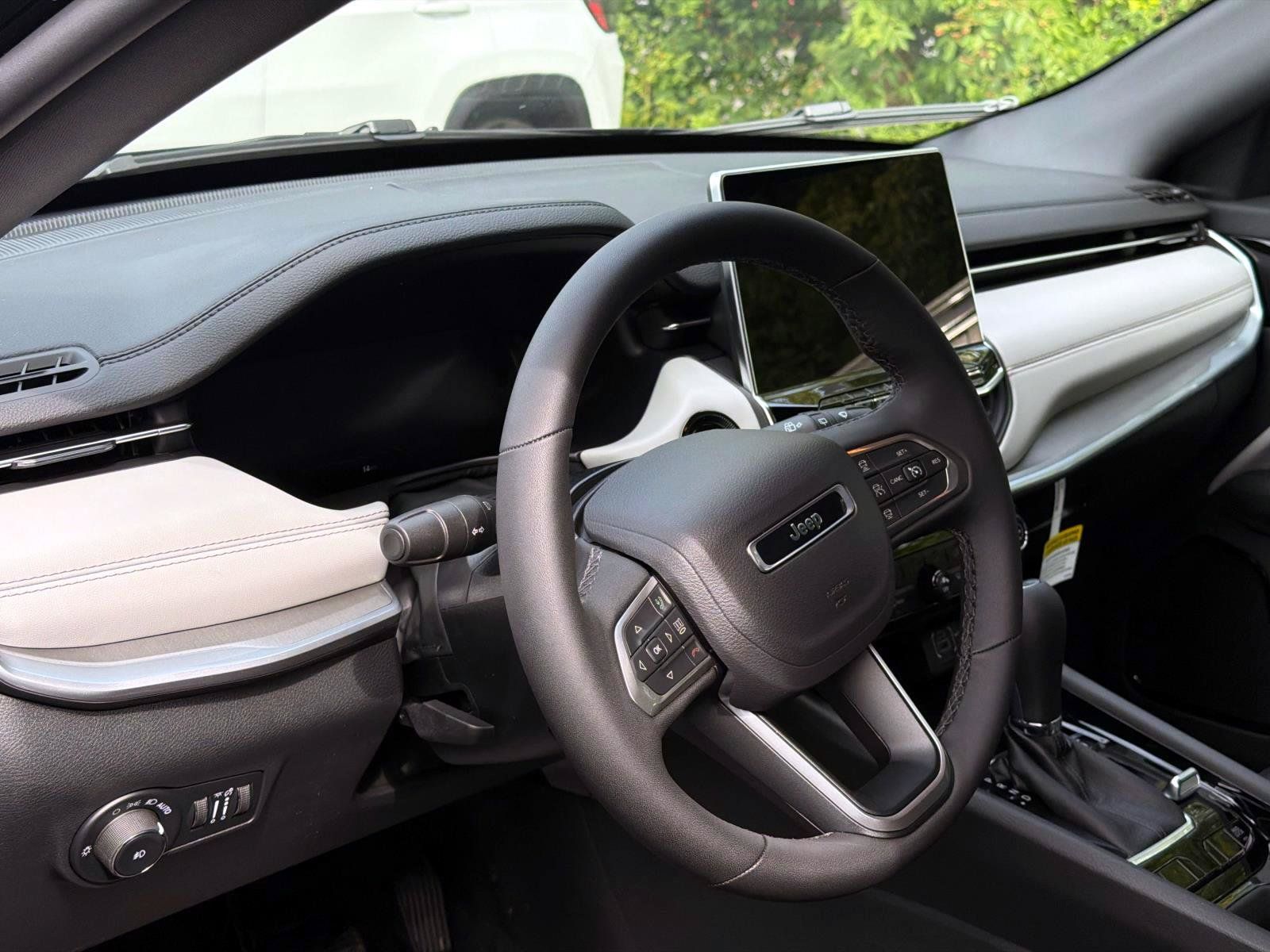 New 2026 Jeep Compass Limited AWD/4WD image 8