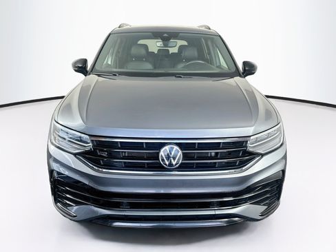 Used 2023 Volkswagen Tiguan SE R-Line FWD image 2