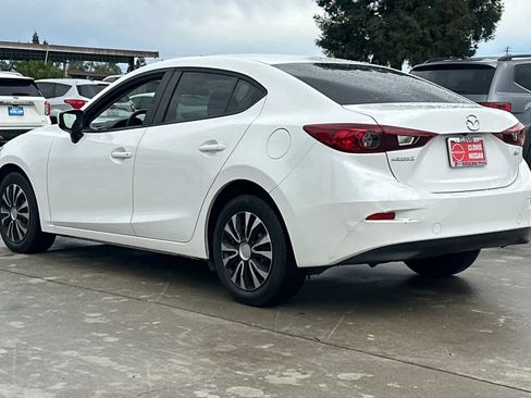 Used 2018 MAZDA MAZDA3 Sport image 7