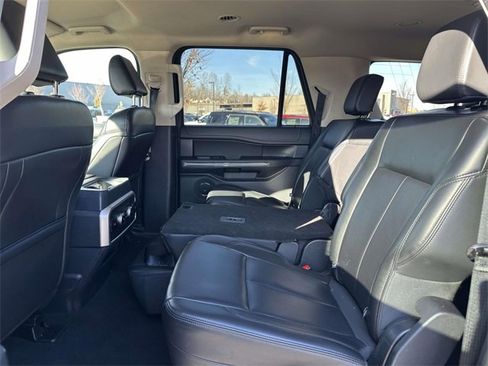 Used 2024 Ford Expedition Max XLT image 21
