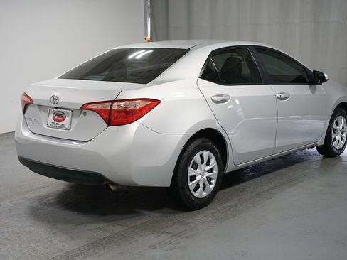Used 2019 Toyota Corolla L image 8