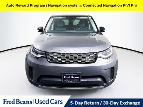 Used 2024 Land Rover Discovery S image 2