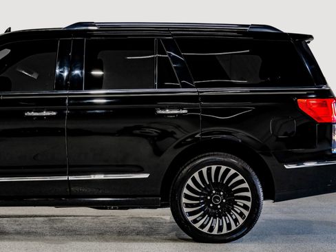 Used 2018 Lincoln Navigator Black Label image 19