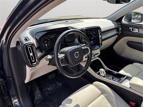 Used 2020 Volvo XC40 T5 Inscription w/ Protection Package image 6