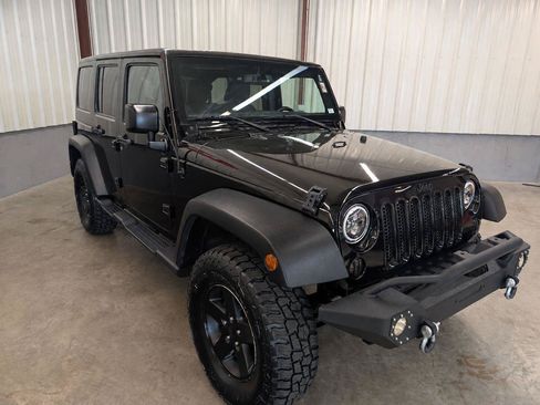 Used 2015 Jeep Wrangler Unlimited Sport w/ Quick Order Package 24S AWD/4WD image 9