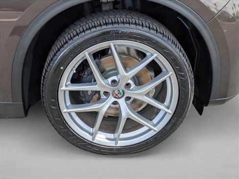 Used 2018 Alfa Romeo Stelvio Ti image 23