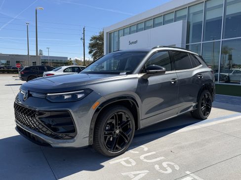 New 2026 Volkswagen Tiguan SE R-Line image 7