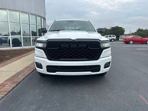 Used 2025 RAM 1500 Big Horn AWD/4WD image 3