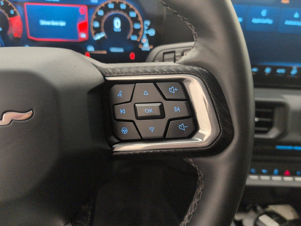 Used 2025 Ford Mustang Coupe RWD image 35