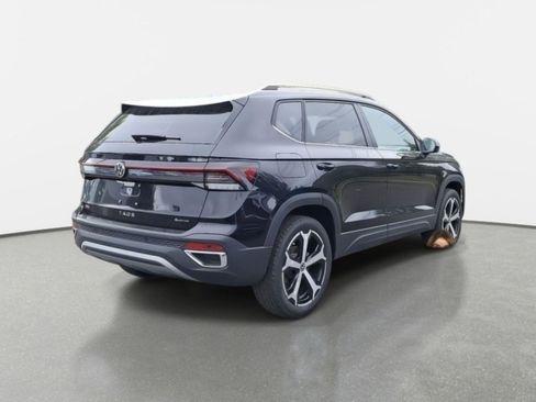 New 2025 Volkswagen Taos SEL image 3