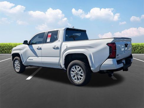 New 2025 Toyota Tacoma SR5 image 7