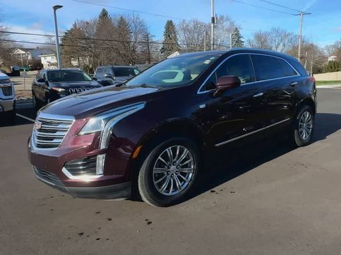 Used 2017 Cadillac XT5 Luxury w/ Driver Awareness Package image 4