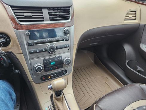 Used 2008 Chevrolet Malibu LTZ image 22