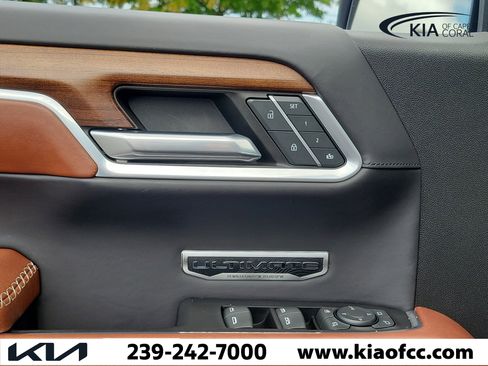 Used 2022 GMC Sierra 1500 Denali Ultimate AWD/4WD image 30
