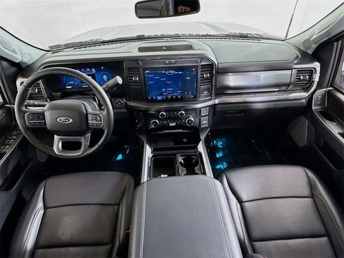 Used 2025 Ford F250 Lariat image 31